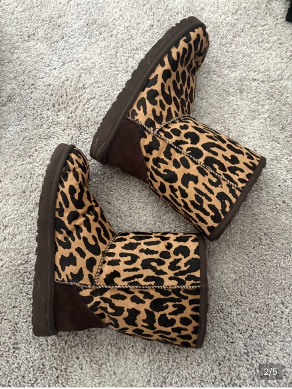 Ugg leopard print classic short boots